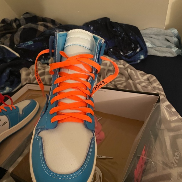Off White x Jordan 1 UNC Size 11 main image 9